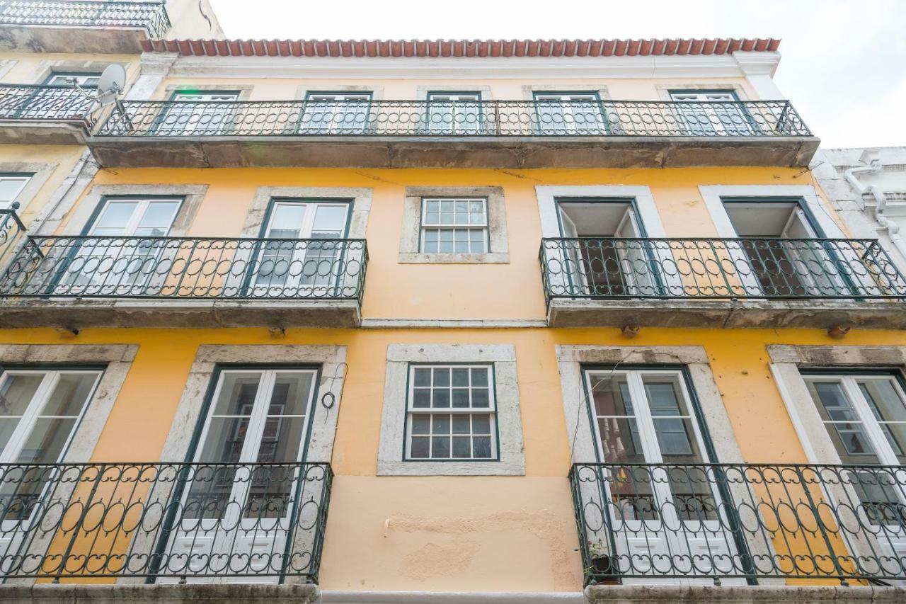 Bright & Spacious Alfama Apartment, By Timecooler Lisbon Luaran gambar