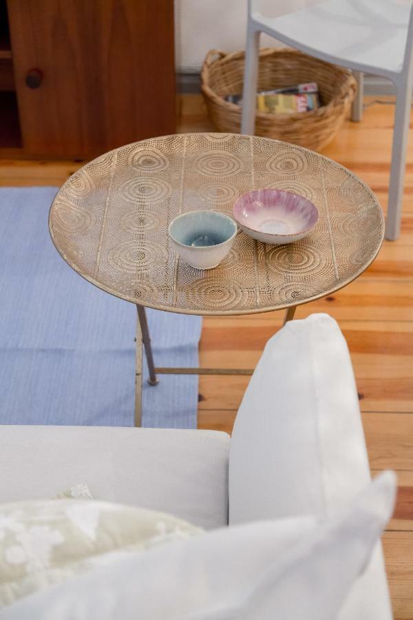 Bright & Spacious Alfama Apartment, By Timecooler Lisbon Luaran gambar